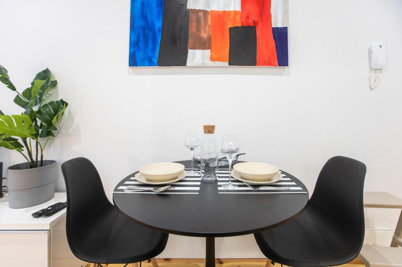 Trendy Vintage Downtown By Lovelystay OOporto Extérieur photo
